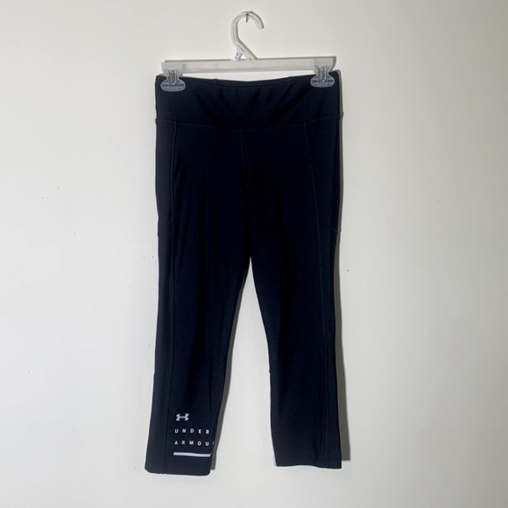 Under Armour Black And White Capri‎ Yoga Leggings Pants Women's Size Small